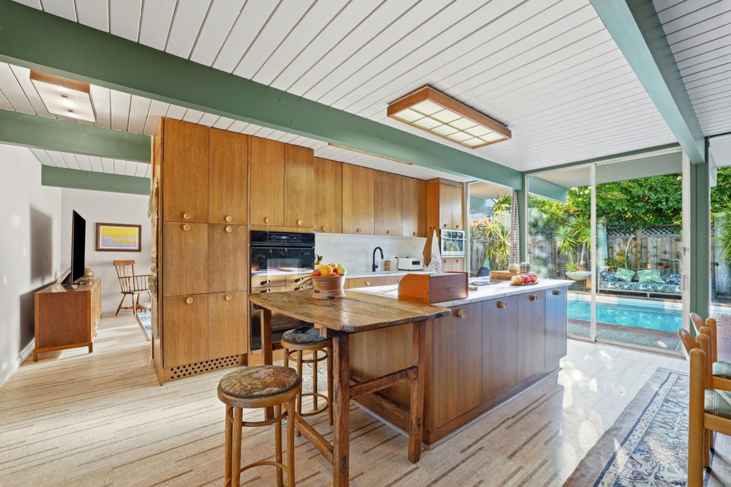 Detail Gallery Image 9 of 31 For 2265 Fairhill Ln, San Jose,  CA 95125 - 4 Beds | 2 Baths