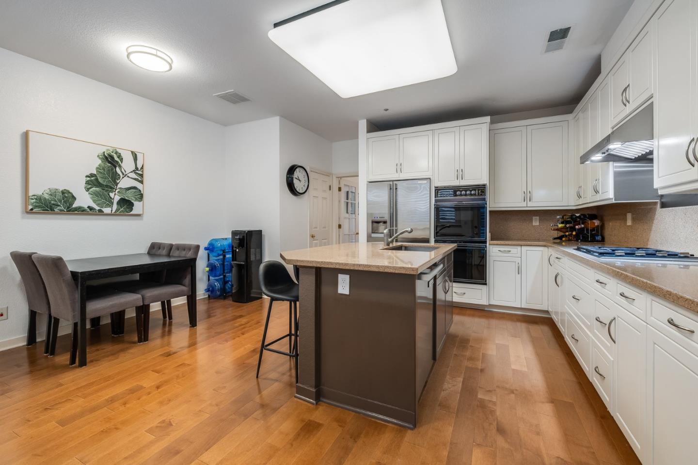 Detail Gallery Image 13 of 41 For 3421 El Camino Real #11,  Menlo Park,  CA 94027 - 3 Beds | 3/1 Baths