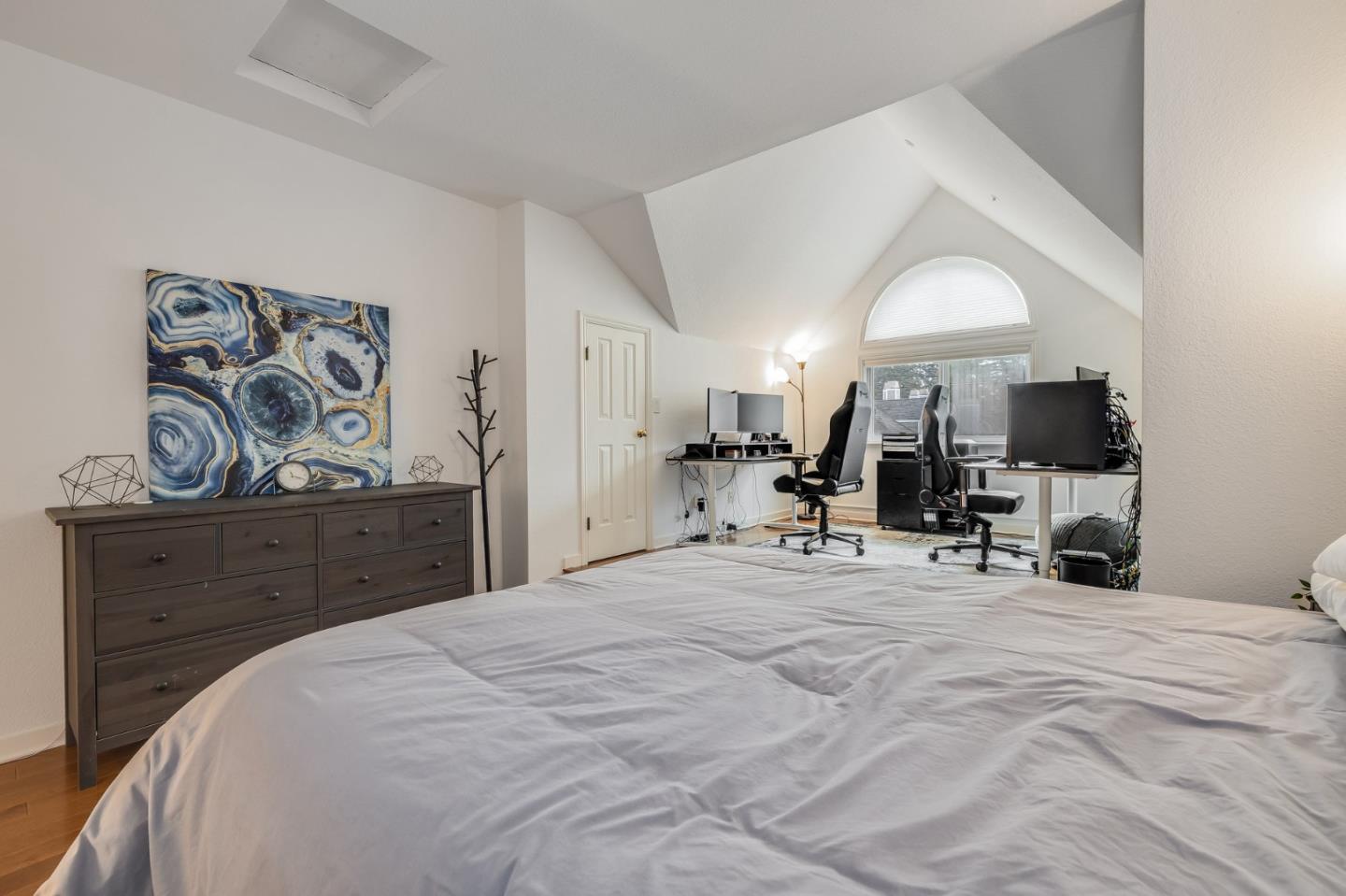 Detail Gallery Image 32 of 41 For 3421 El Camino Real #11,  Menlo Park,  CA 94027 - 3 Beds | 3/1 Baths