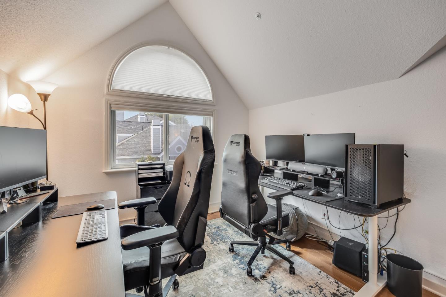 Detail Gallery Image 33 of 41 For 3421 El Camino Real #11,  Menlo Park,  CA 94027 - 3 Beds | 3/1 Baths