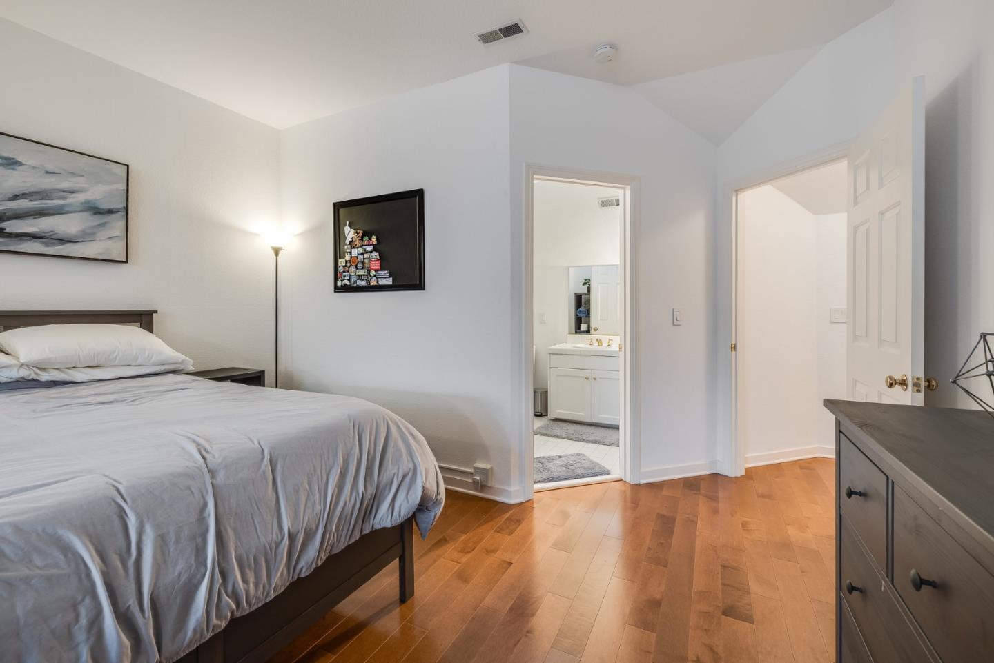 Detail Gallery Image 35 of 41 For 3421 El Camino Real #11,  Menlo Park,  CA 94027 - 3 Beds | 3/1 Baths