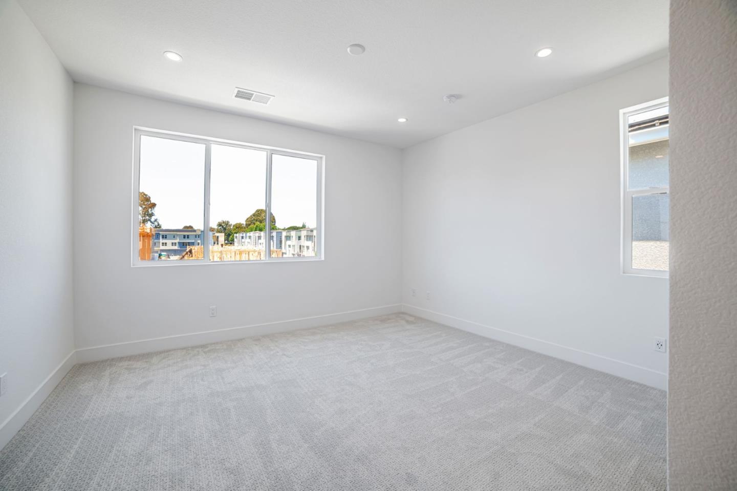 Detail Gallery Image 13 of 23 For 6010 Sunglow Ter, San Ramon,  CA 94583 - 4 Beds | 3/1 Baths