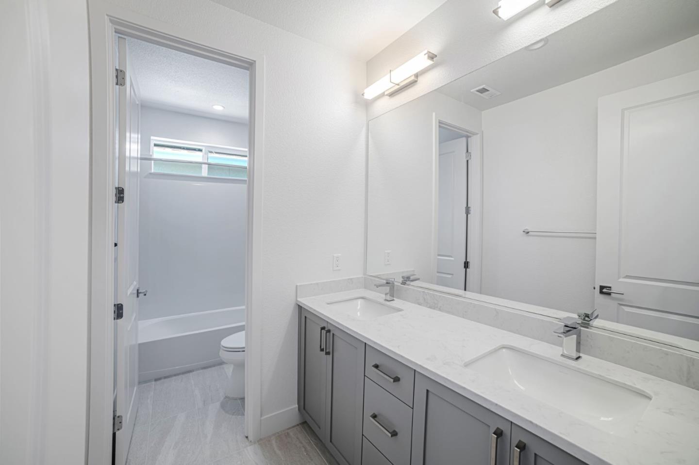 Detail Gallery Image 20 of 23 For 6010 Sunglow Ter, San Ramon,  CA 94583 - 4 Beds | 3/1 Baths