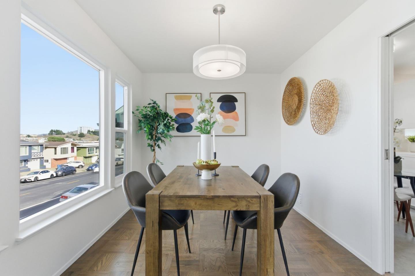 Detail Gallery Image 9 of 50 For 1322 Southgate Ave, Daly City,  CA 94015 - 3 Beds | 2 Baths