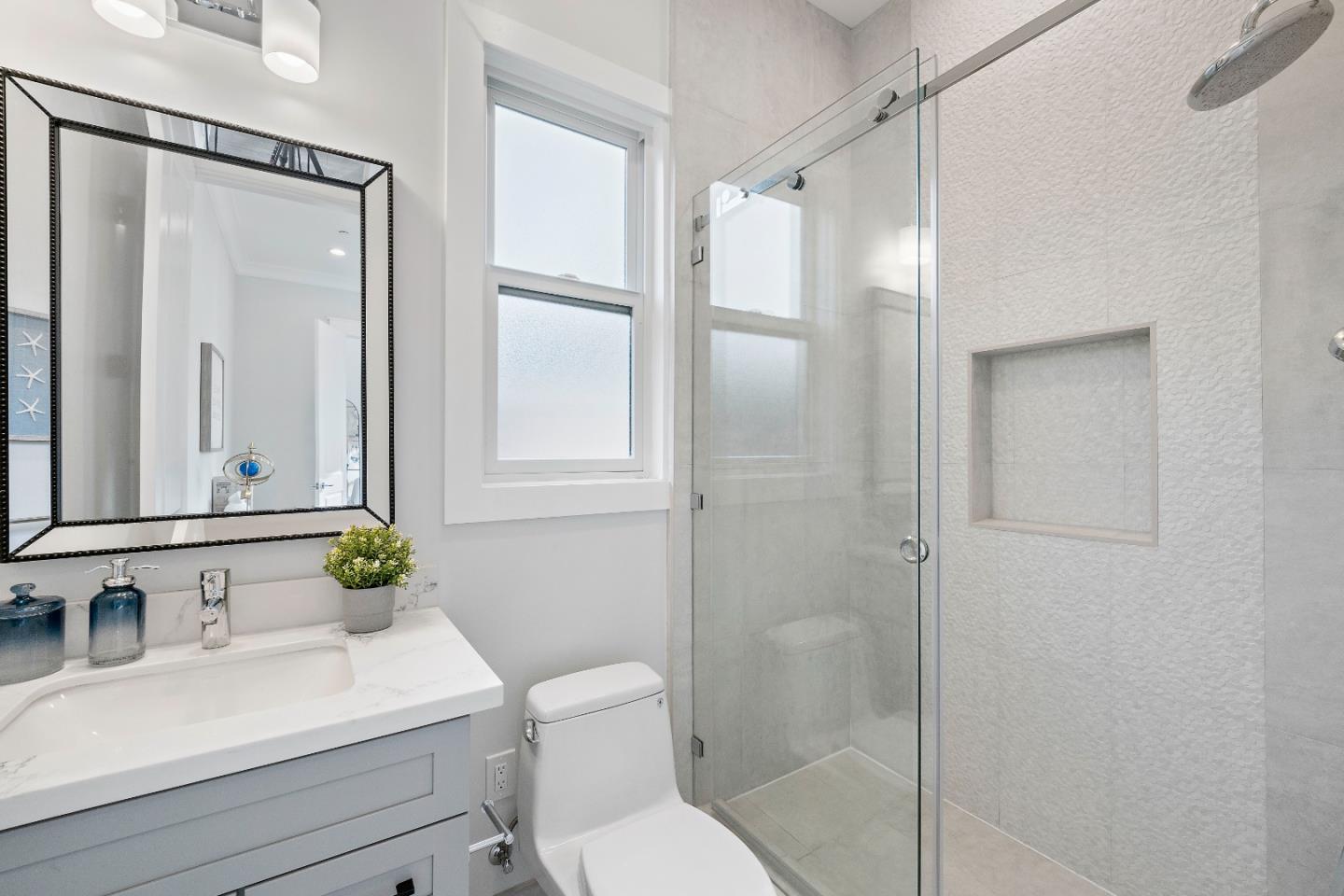 Detail Gallery Image 10 of 74 For 18823 Casa Blanca Ln, Saratoga,  CA 95070 - 5 Beds | 4/1 Baths