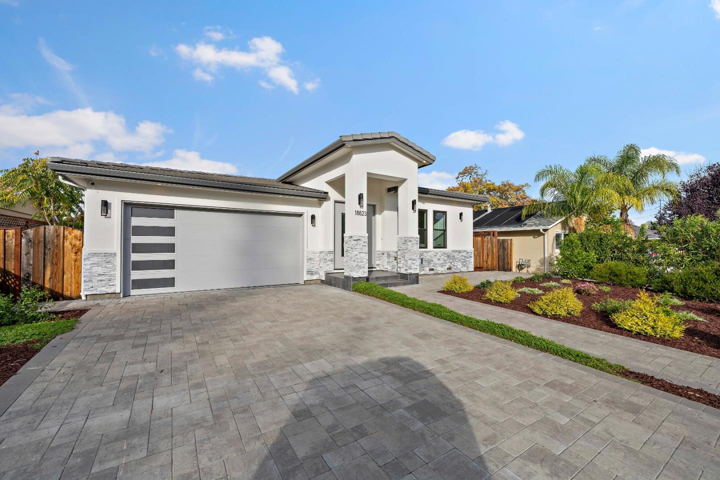 Detail Gallery Image 2 of 74 For 18823 Casa Blanca Ln, Saratoga,  CA 95070 - 5 Beds | 4/1 Baths