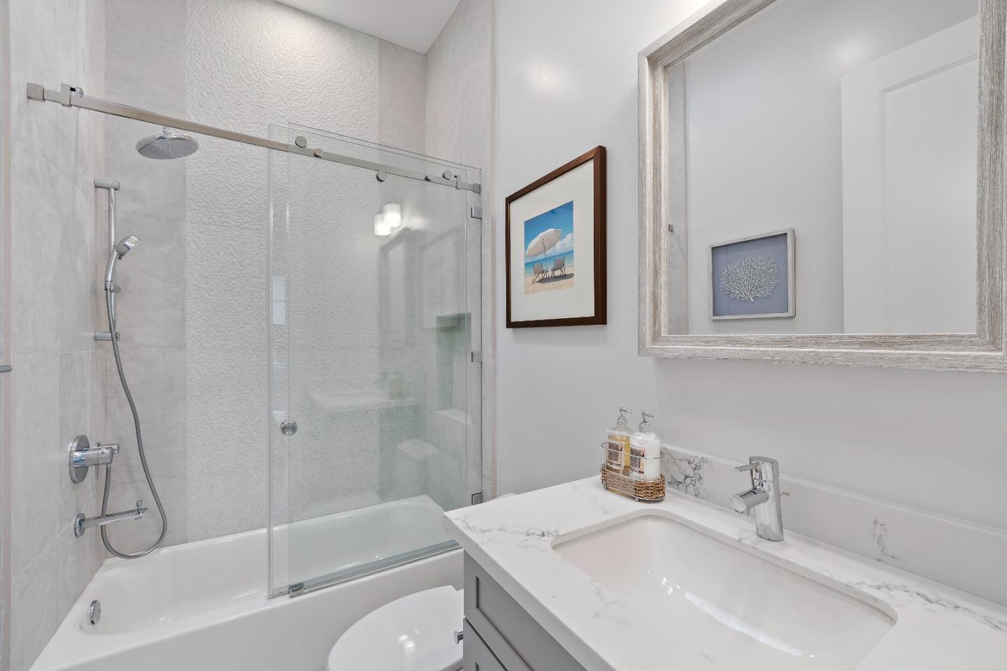 Detail Gallery Image 25 of 74 For 18823 Casa Blanca Ln, Saratoga,  CA 95070 - 5 Beds | 4/1 Baths