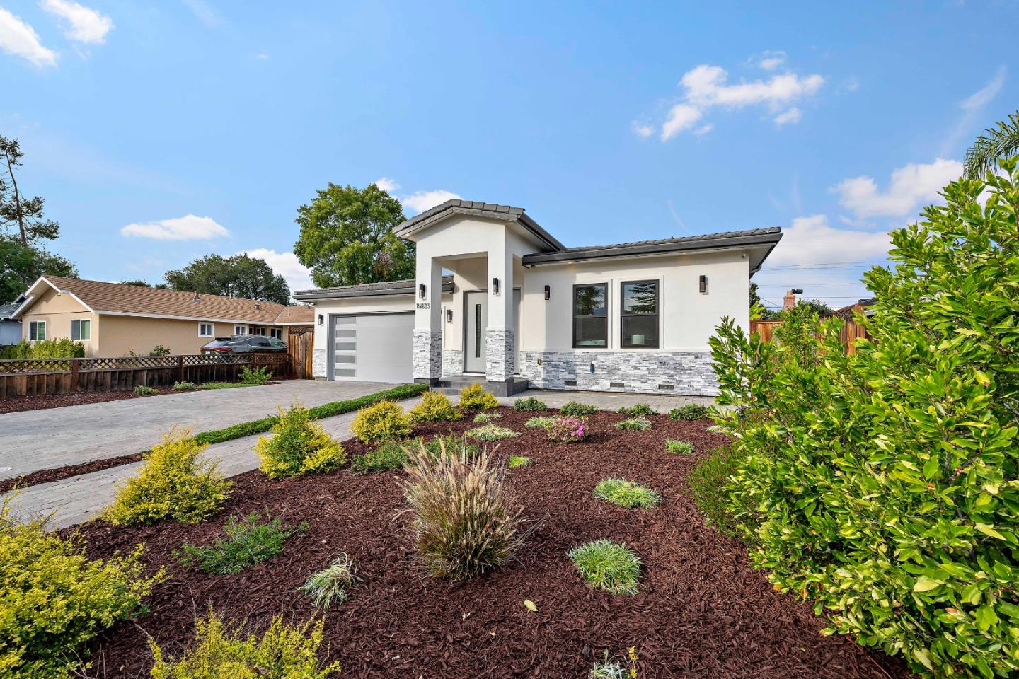 Detail Gallery Image 3 of 74 For 18823 Casa Blanca Ln, Saratoga,  CA 95070 - 5 Beds | 4/1 Baths