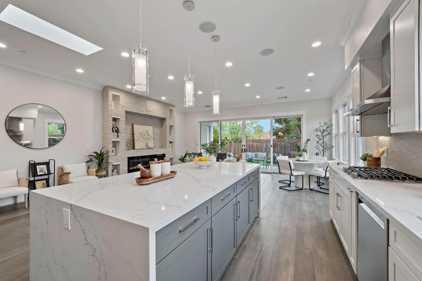 Detail Gallery Image 34 of 74 For 18823 Casa Blanca Ln, Saratoga,  CA 95070 - 5 Beds | 4/1 Baths