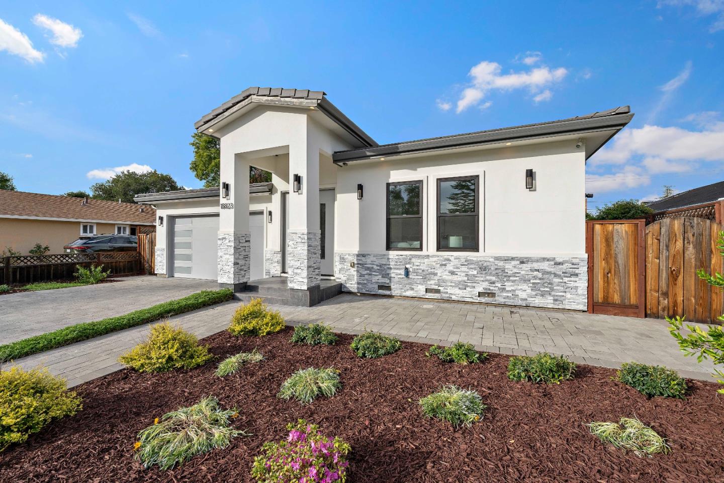 Detail Gallery Image 5 of 74 For 18823 Casa Blanca Ln, Saratoga,  CA 95070 - 5 Beds | 4/1 Baths