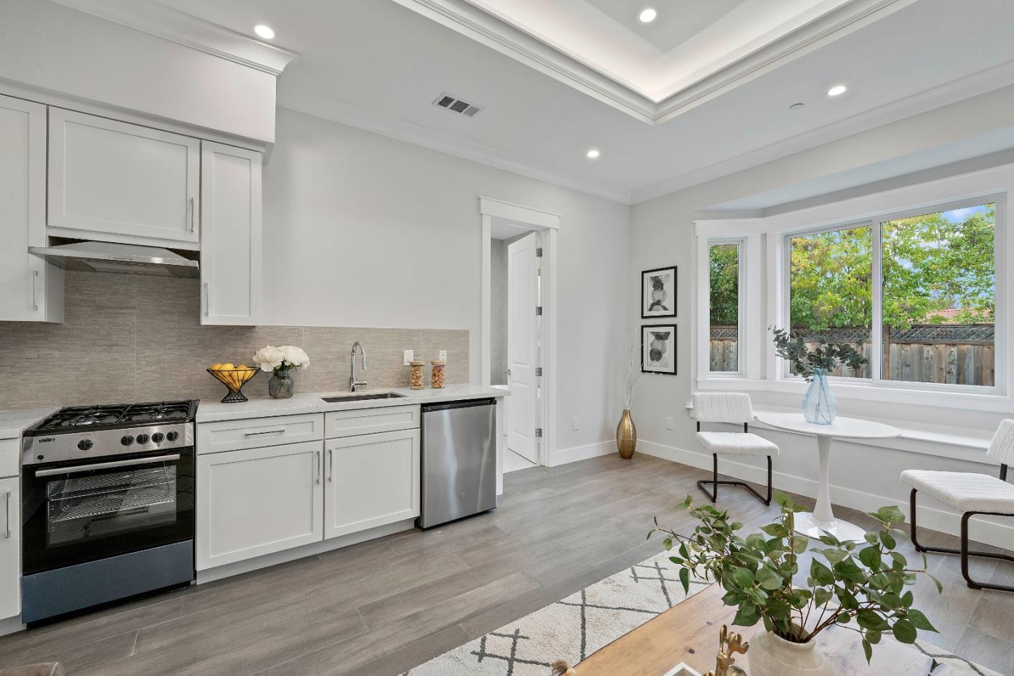 Detail Gallery Image 50 of 74 For 18823 Casa Blanca Ln, Saratoga,  CA 95070 - 5 Beds | 4/1 Baths