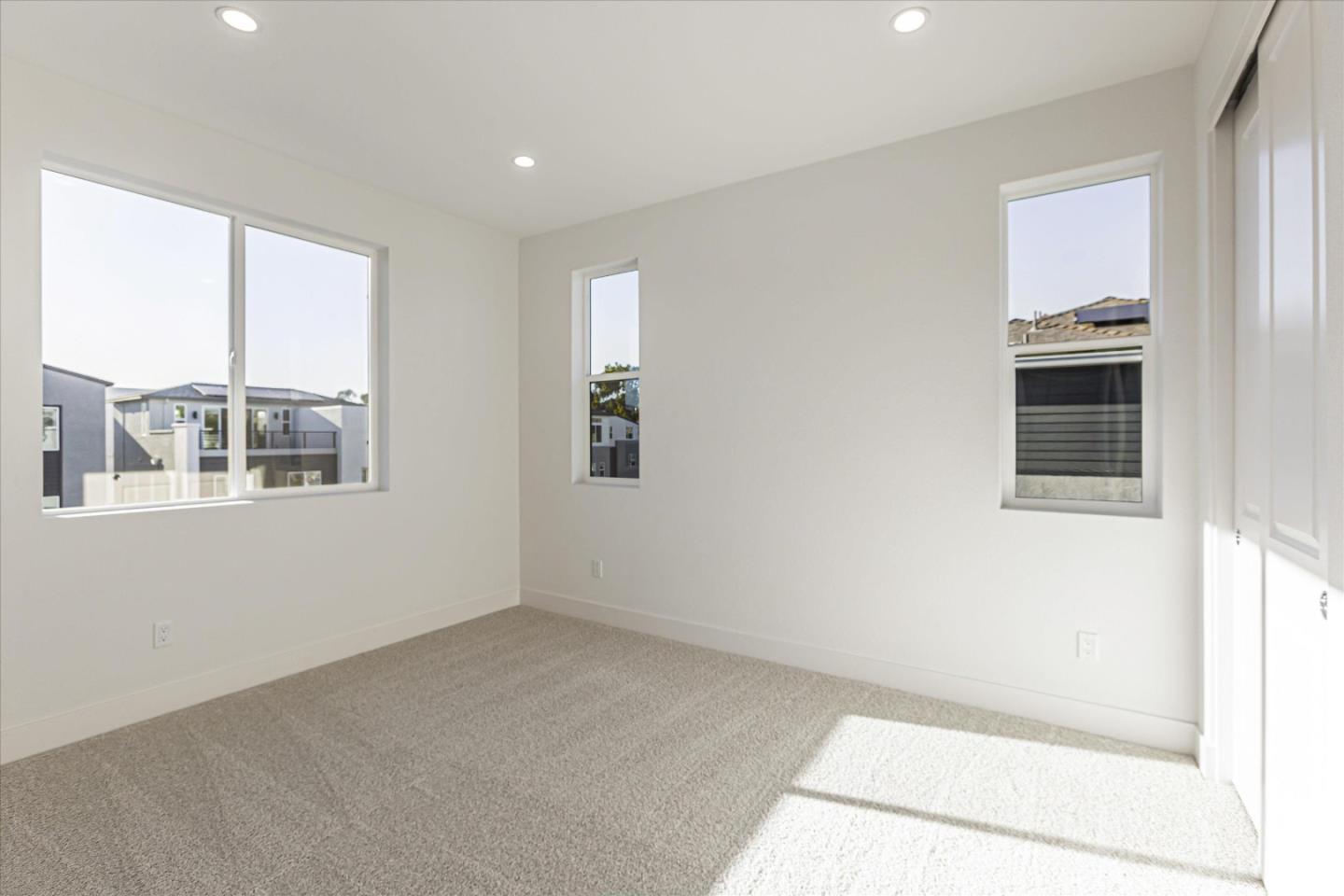 Detail Gallery Image 10 of 23 For 6008 Sunglow Ter, San Ramon,  CA 94583 - 3 Beds | 3/1 Baths