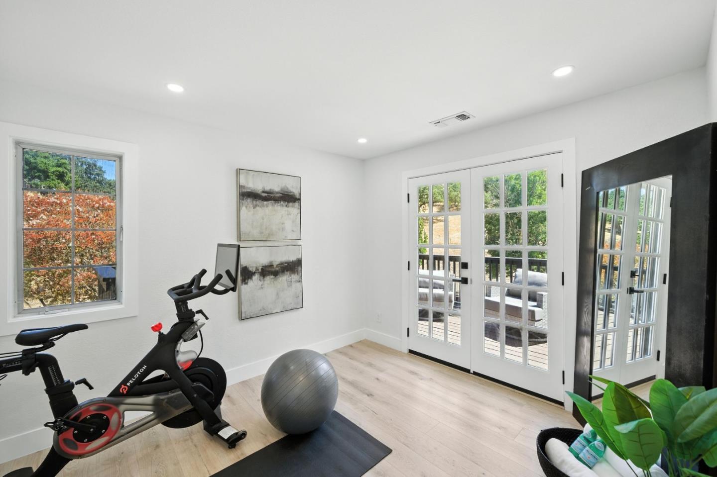 Detail Gallery Image 35 of 65 For 6650 Johnston Rd, Pleasanton,  CA 94588 - 6 Beds | 3/1 Baths