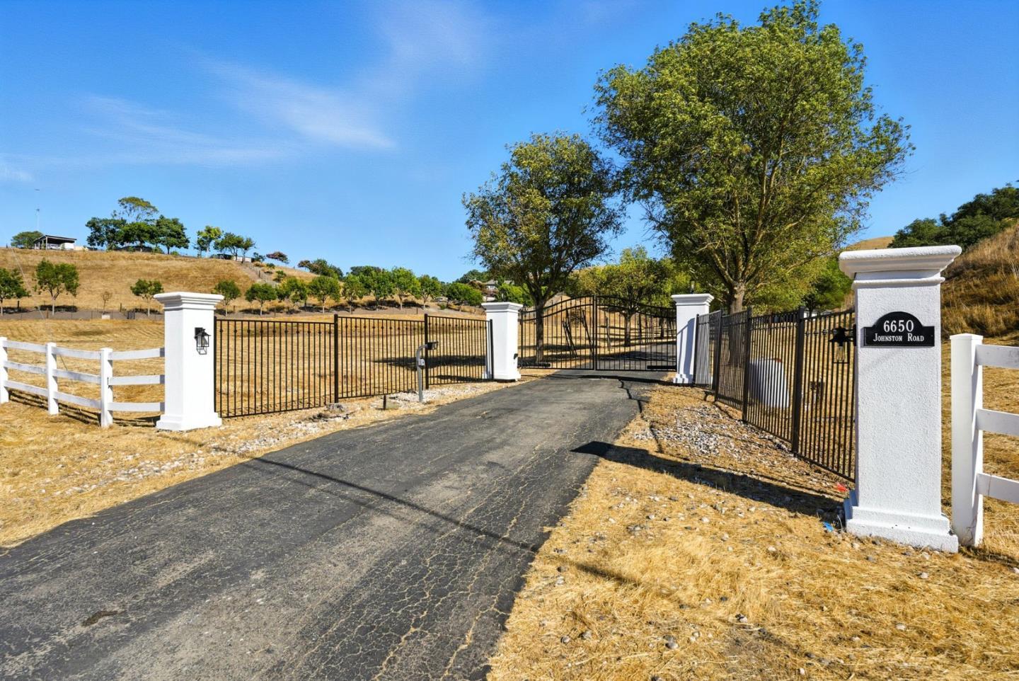 Detail Gallery Image 62 of 65 For 6650 Johnston Rd, Pleasanton,  CA 94588 - 6 Beds | 3/1 Baths