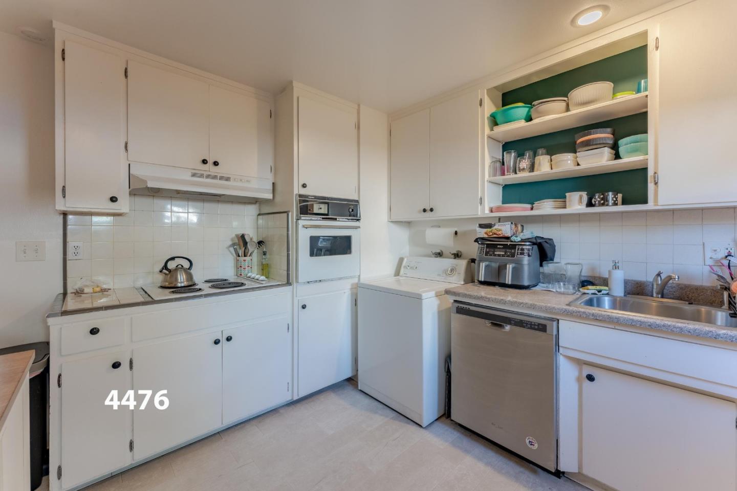 Detail Gallery Image 8 of 37 For 4478 Colombo Dr, San Jose,  CA 95130 - – Beds | – Baths