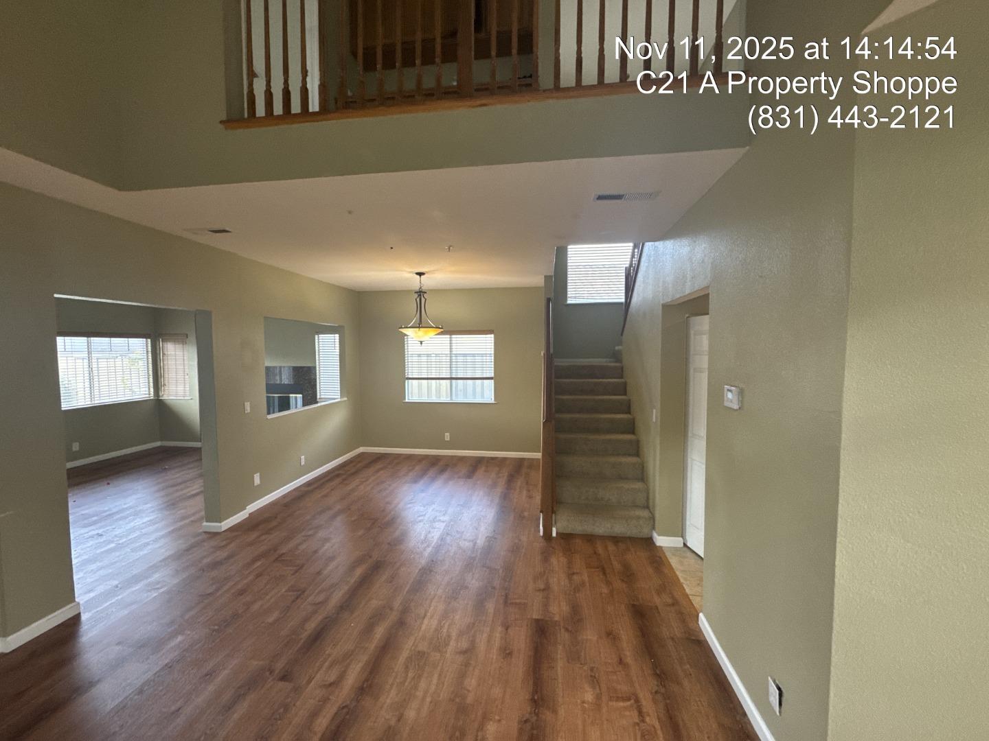 Detail Gallery Image 6 of 9 For 26438 Honor Ln, Salinas,  CA 93908 - 3 Beds | 2/1 Baths