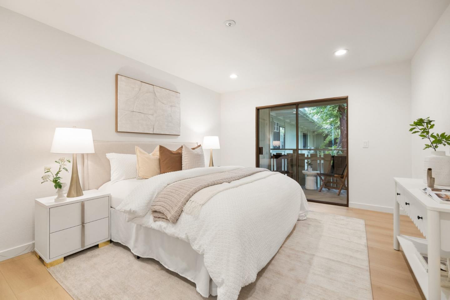 Detail Gallery Image 12 of 40 For 1070 Mercedes Ave #24,  Los Altos,  CA 94022 - 2 Beds | 2 Baths