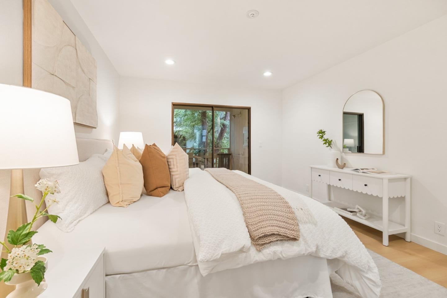 Detail Gallery Image 13 of 40 For 1070 Mercedes Ave #24,  Los Altos,  CA 94022 - 2 Beds | 2 Baths