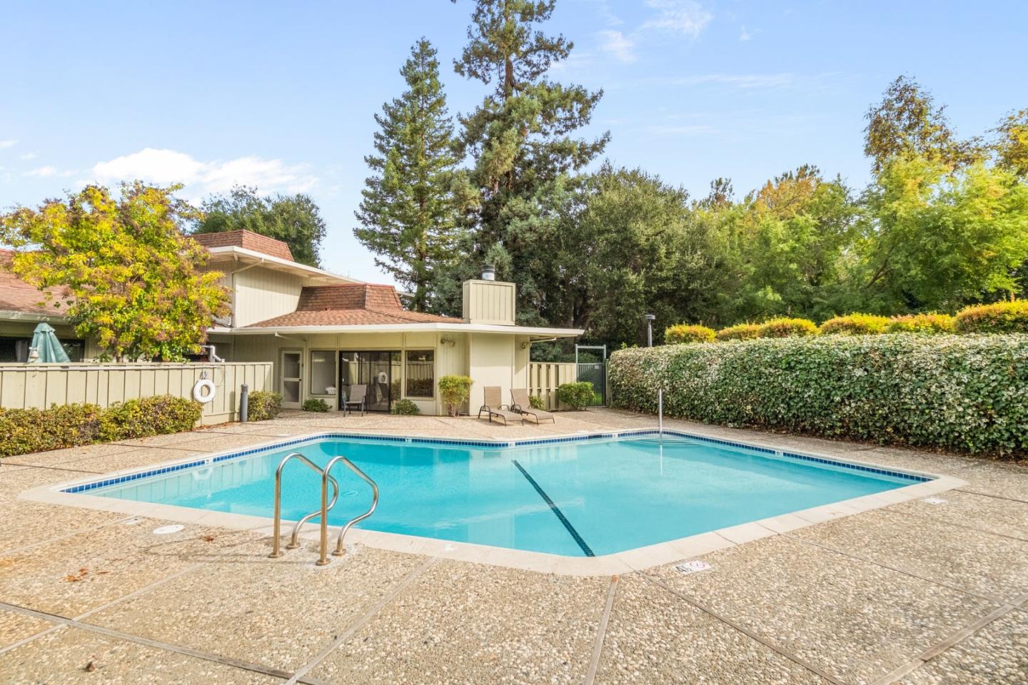 Detail Gallery Image 31 of 40 For 1070 Mercedes Ave #24,  Los Altos,  CA 94022 - 2 Beds | 2 Baths