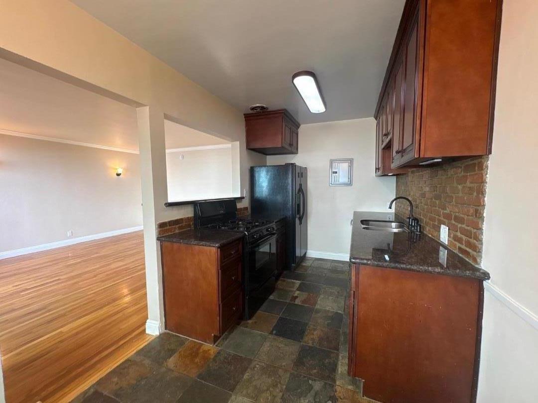 Detail Gallery Image 15 of 31 For 11719 Mayfield Ave Apt 1,  Los Angeles,  CA 90049 - 2 Beds | 1 Baths