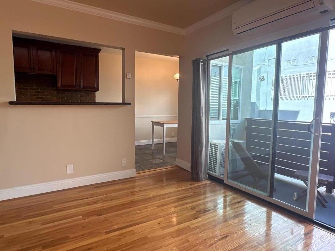 Detail Gallery Image 9 of 31 For 11719 Mayfield Ave Apt 1,  Los Angeles,  CA 90049 - 2 Beds | 1 Baths