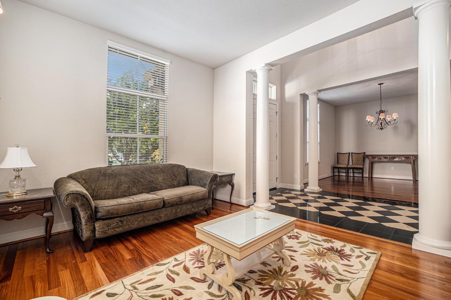 Detail Gallery Image 3 of 53 For 1964 Finger Peak Way, Antioch,  CA 94531 - 5 Beds | 5/1 Baths