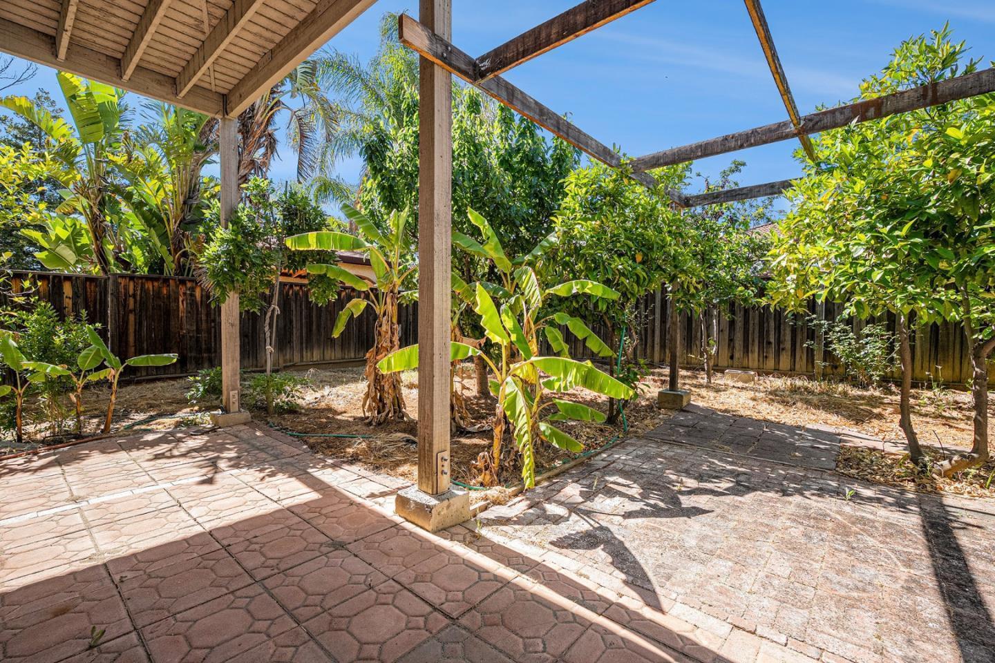 Detail Gallery Image 39 of 53 For 1964 Finger Peak Way, Antioch,  CA 94531 - 5 Beds | 5/1 Baths