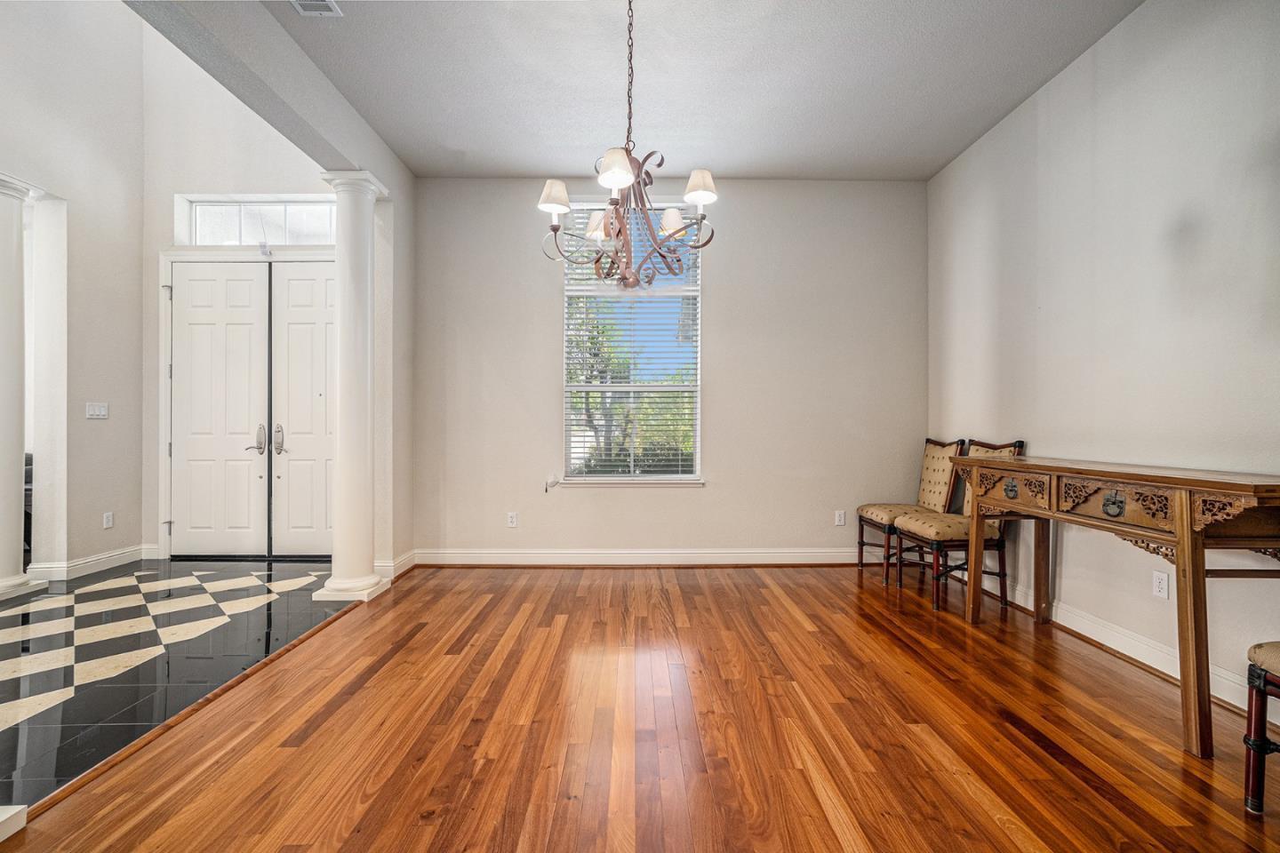 Detail Gallery Image 4 of 53 For 1964 Finger Peak Way, Antioch,  CA 94531 - 5 Beds | 5/1 Baths