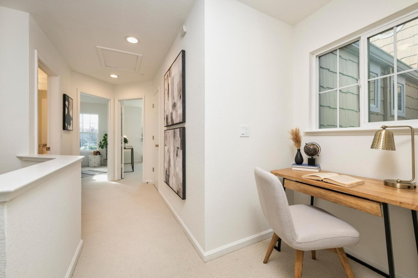 Detail Gallery Image 12 of 23 For 106 Camerota Way, Redwood Shores,  CA 94065 - 3 Beds | 2/1 Baths