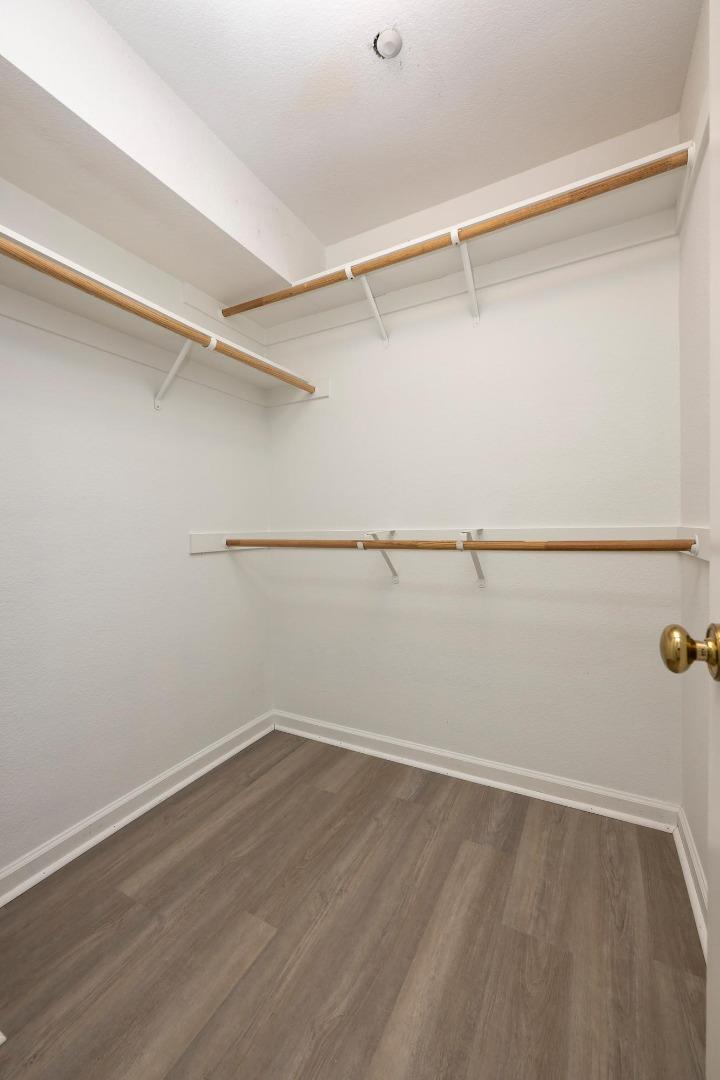 Detail Gallery Image 15 of 23 For 106 Camerota Way, Redwood Shores,  CA 94065 - 3 Beds | 2/1 Baths