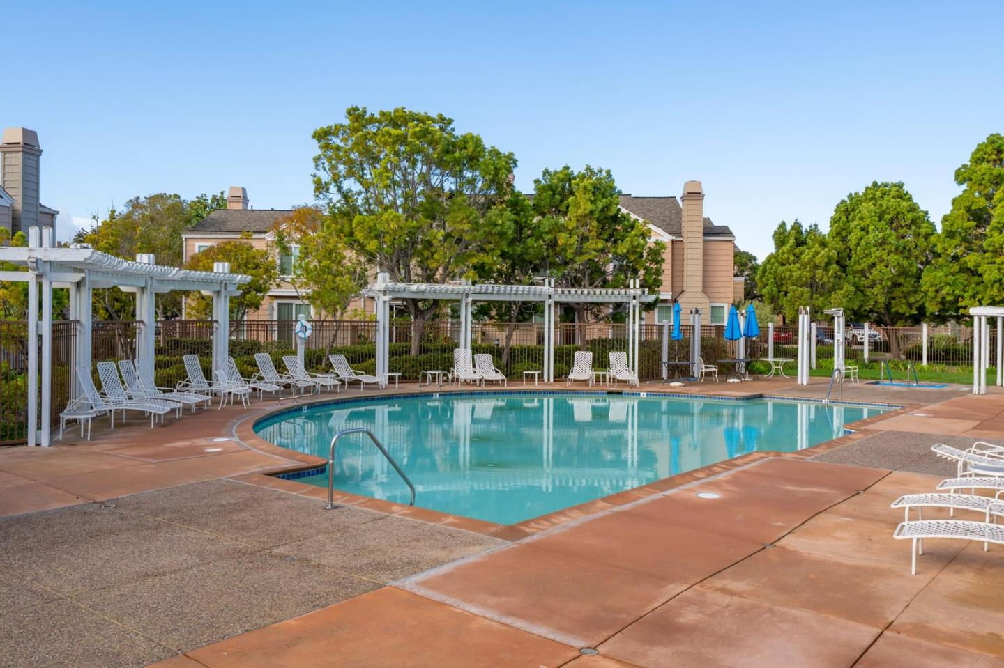 Detail Gallery Image 22 of 23 For 106 Camerota Way, Redwood Shores,  CA 94065 - 3 Beds | 2/1 Baths