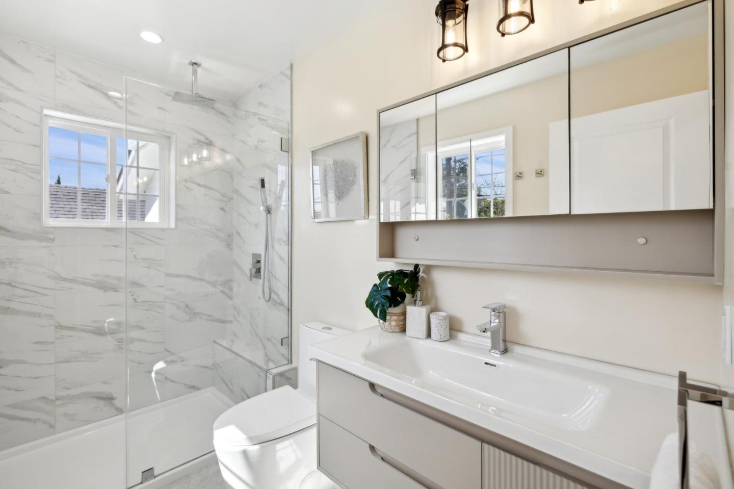 Detail Gallery Image 29 of 45 For 121 S Fremont St, San Mateo,  CA 94401 - 4 Beds | 5 Baths