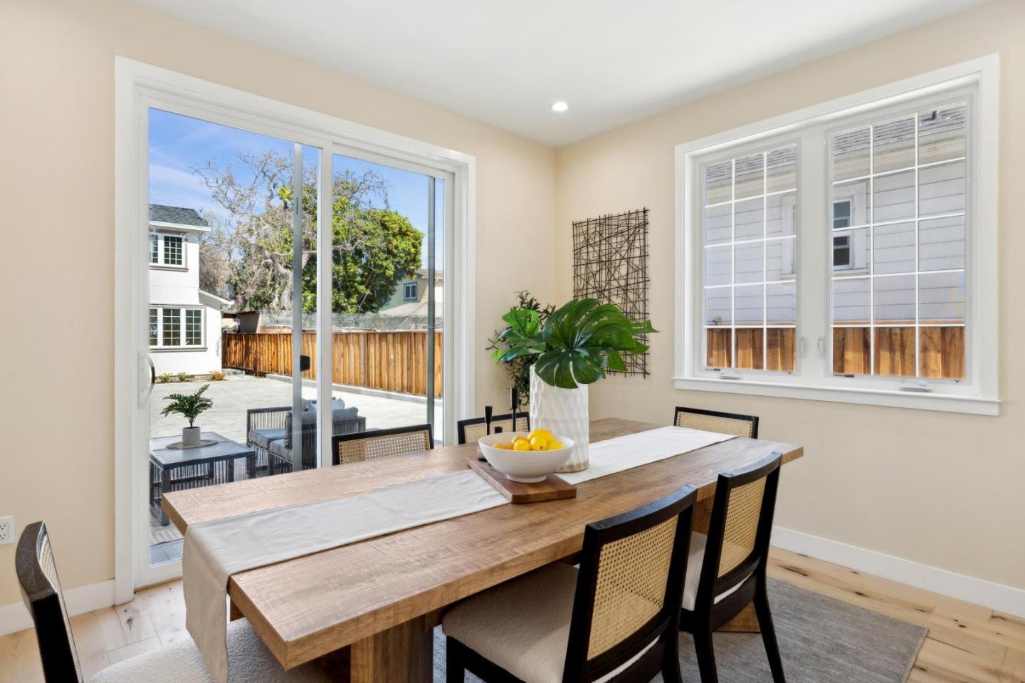 Detail Gallery Image 8 of 45 For 121 S Fremont St, San Mateo,  CA 94401 - 4 Beds | 5 Baths