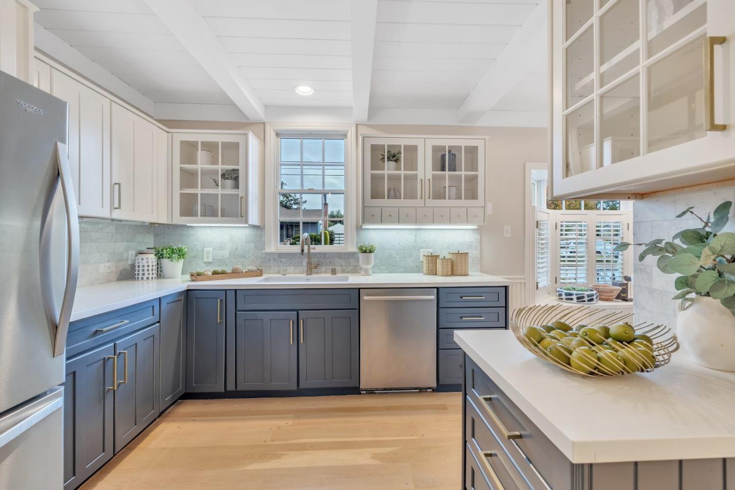 Detail Gallery Image 16 of 79 For 330 30th Ave, San Mateo,  CA 94403 - 4 Beds | 4 Baths