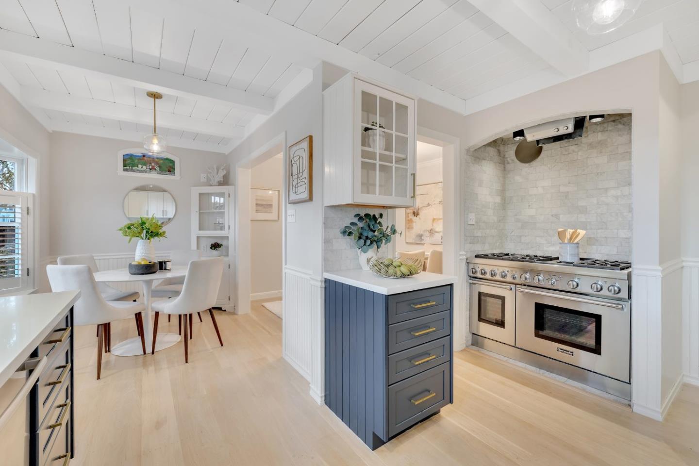 Detail Gallery Image 19 of 79 For 330 30th Ave, San Mateo,  CA 94403 - 4 Beds | 4 Baths