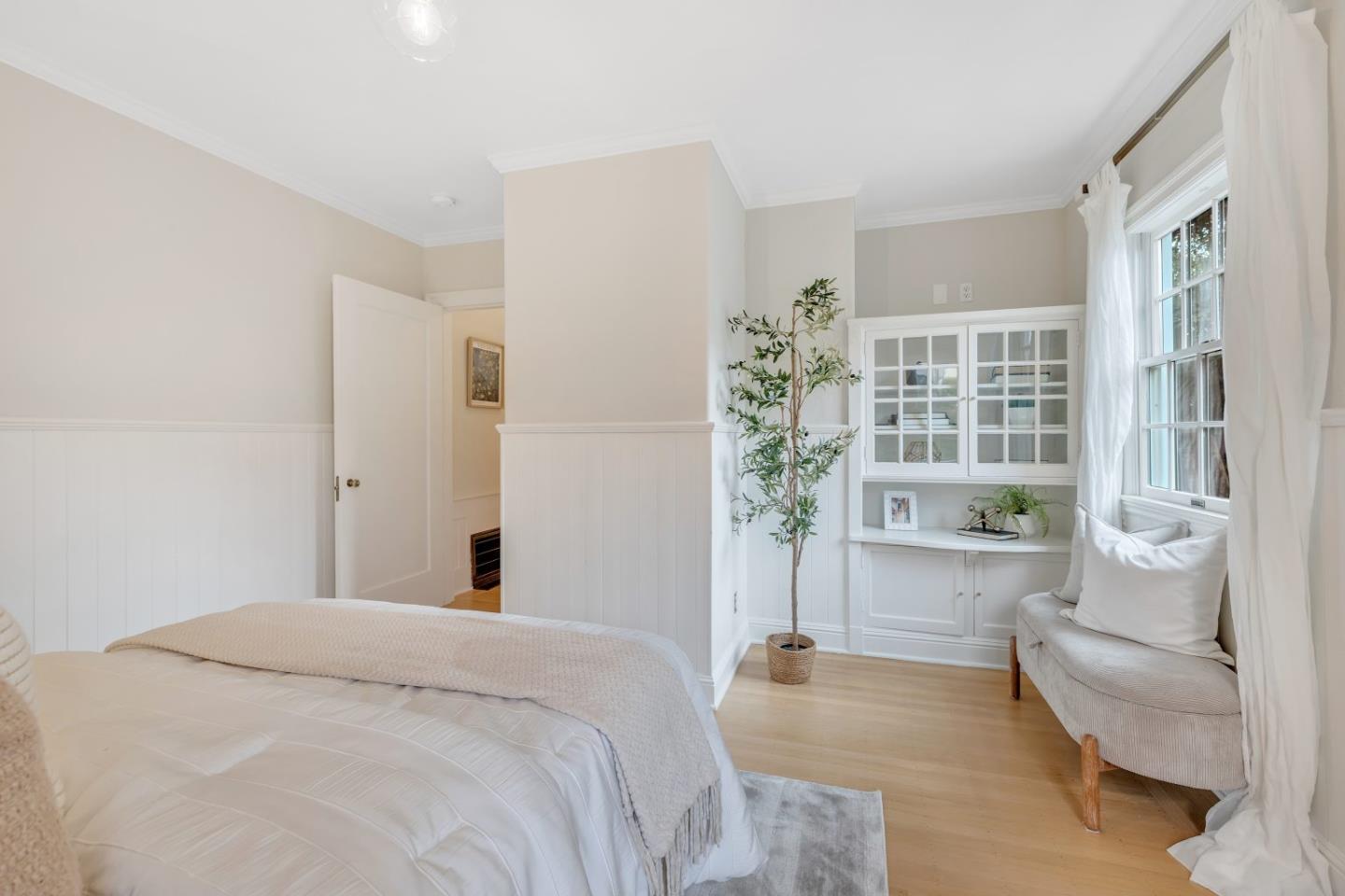 Detail Gallery Image 27 of 79 For 330 30th Ave, San Mateo,  CA 94403 - 4 Beds | 4 Baths