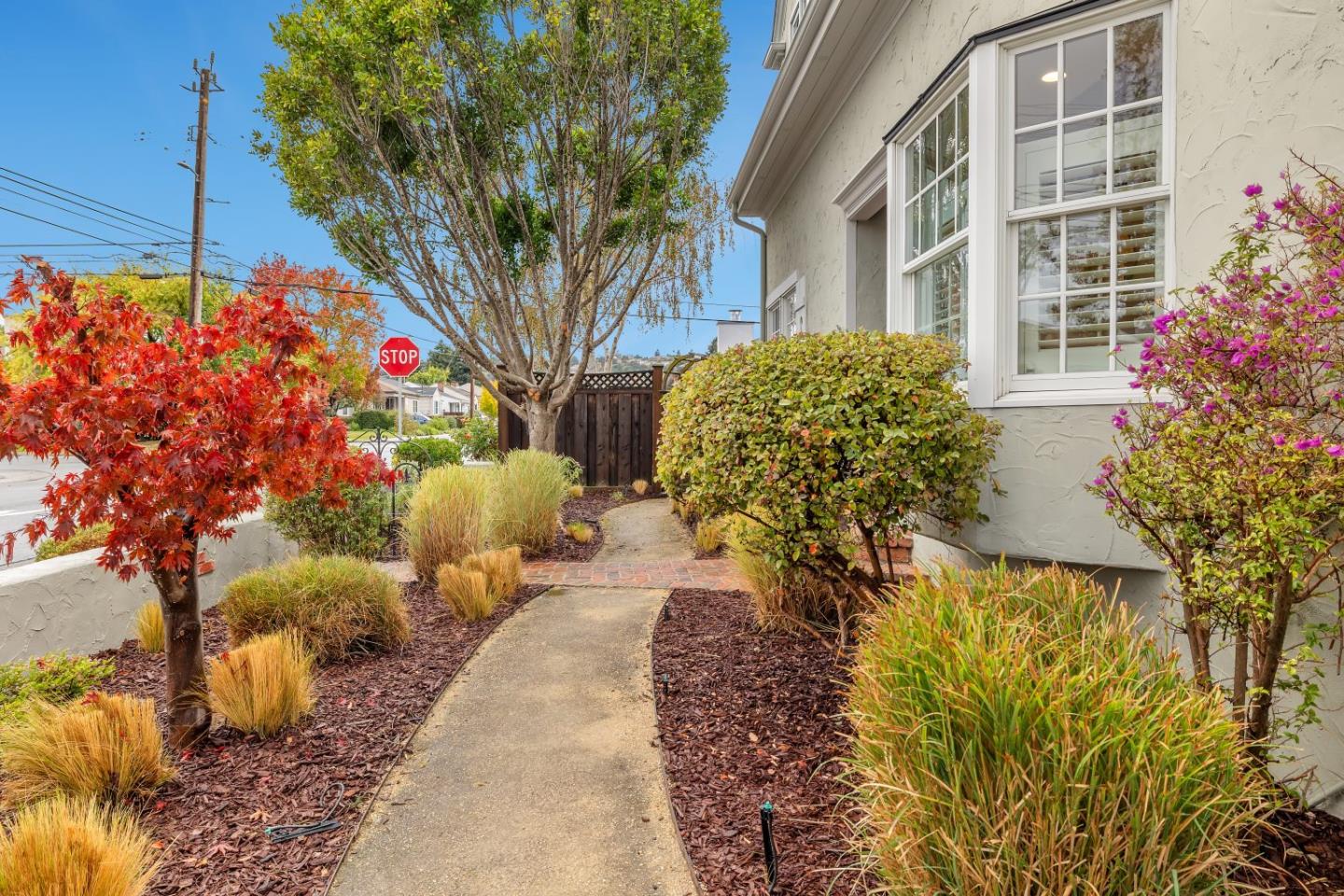 Detail Gallery Image 5 of 79 For 330 30th Ave, San Mateo,  CA 94403 - 4 Beds | 4 Baths