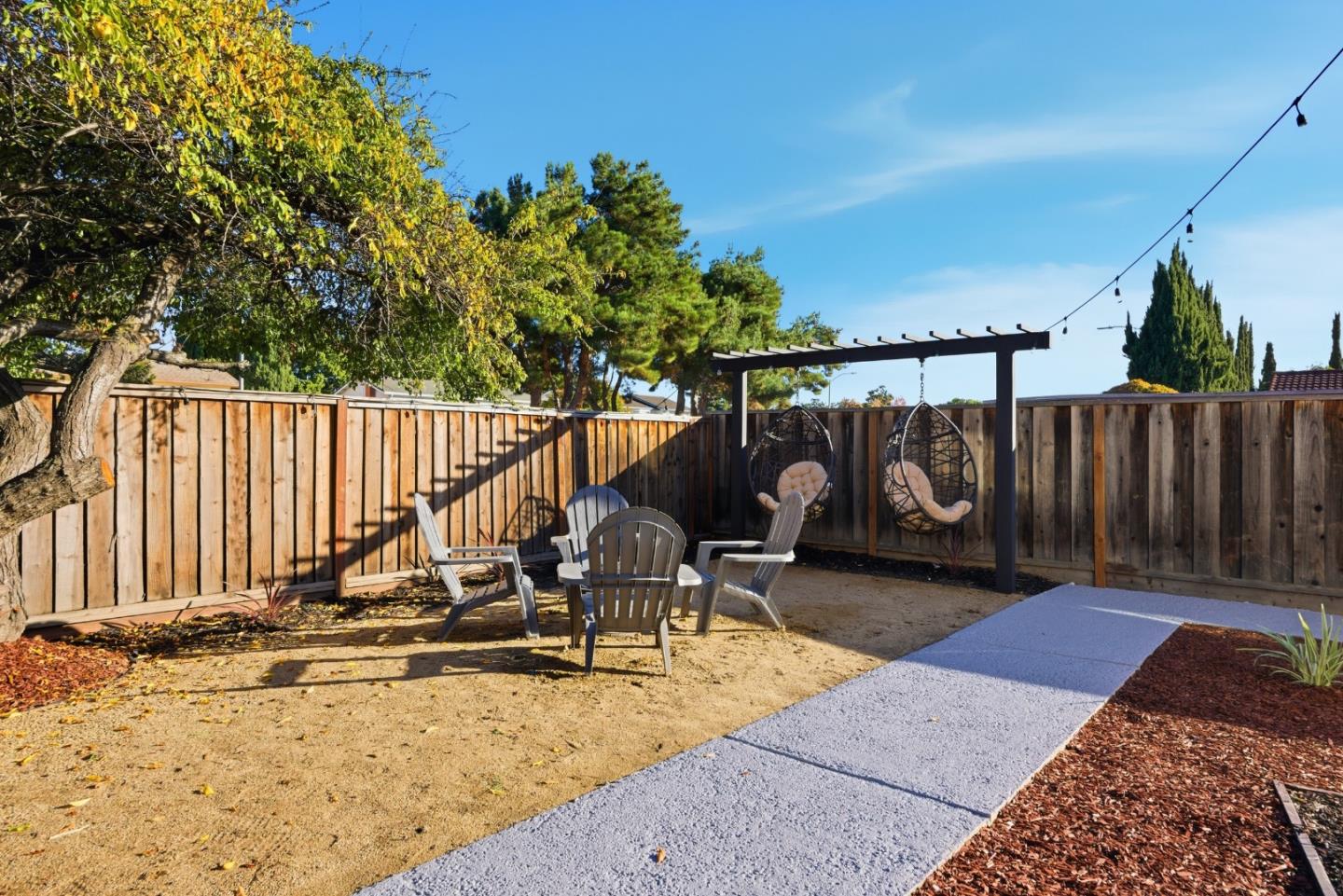 Detail Gallery Image 36 of 50 For 422 Liquidambar Way, Sunnyvale,  CA 94086 - 4 Beds | 2/1 Baths