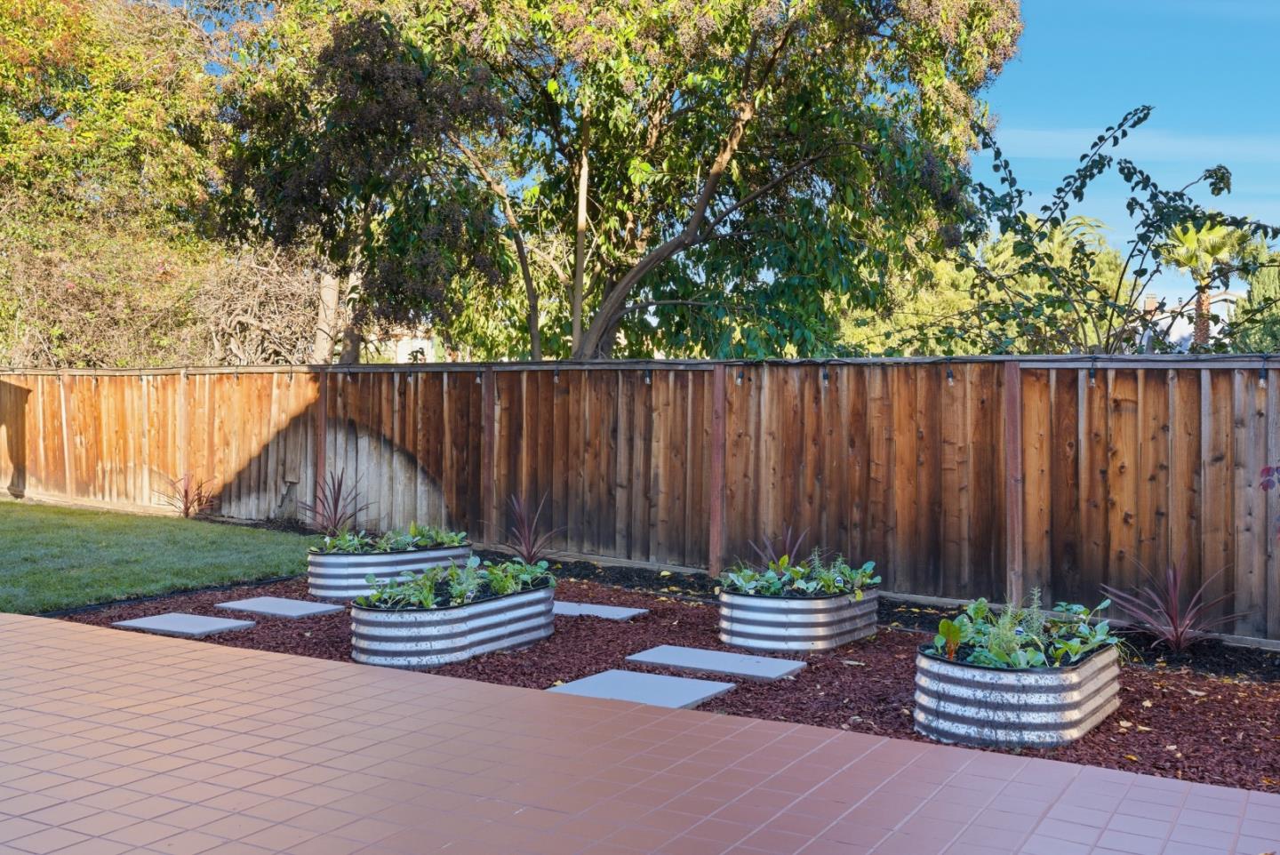 Detail Gallery Image 38 of 50 For 422 Liquidambar Way, Sunnyvale,  CA 94086 - 4 Beds | 2/1 Baths