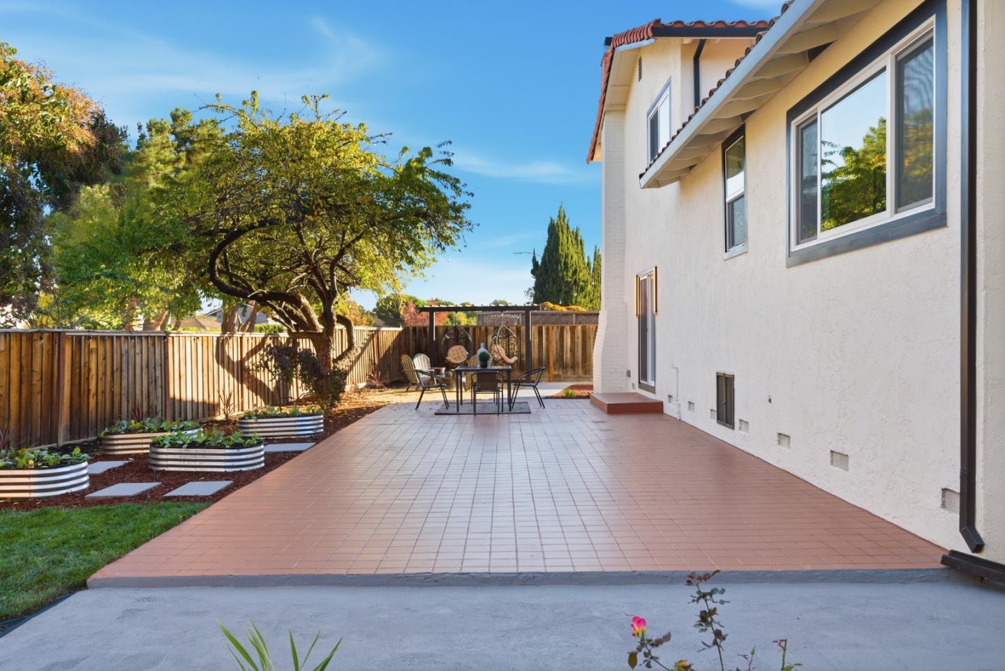 Detail Gallery Image 40 of 50 For 422 Liquidambar Way, Sunnyvale,  CA 94086 - 4 Beds | 2/1 Baths