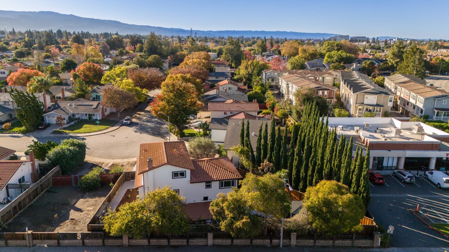 Detail Gallery Image 47 of 50 For 422 Liquidambar Way, Sunnyvale,  CA 94086 - 4 Beds | 2/1 Baths