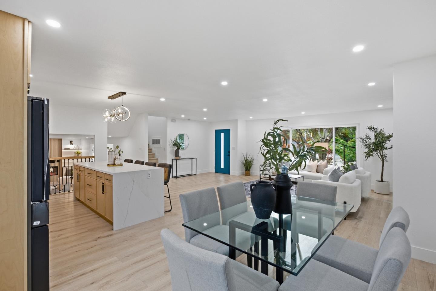 Detail Gallery Image 6 of 50 For 422 Liquidambar Way, Sunnyvale,  CA 94086 - 4 Beds | 2/1 Baths