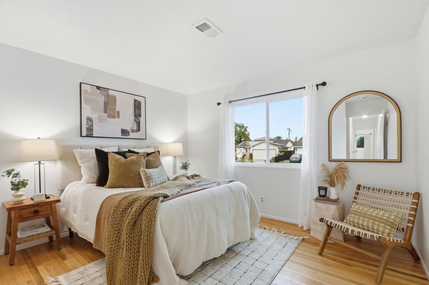 Detail Gallery Image 15 of 43 For 5027 Corbin Ave, San Jose,  CA 95118 - 4 Beds | 2 Baths