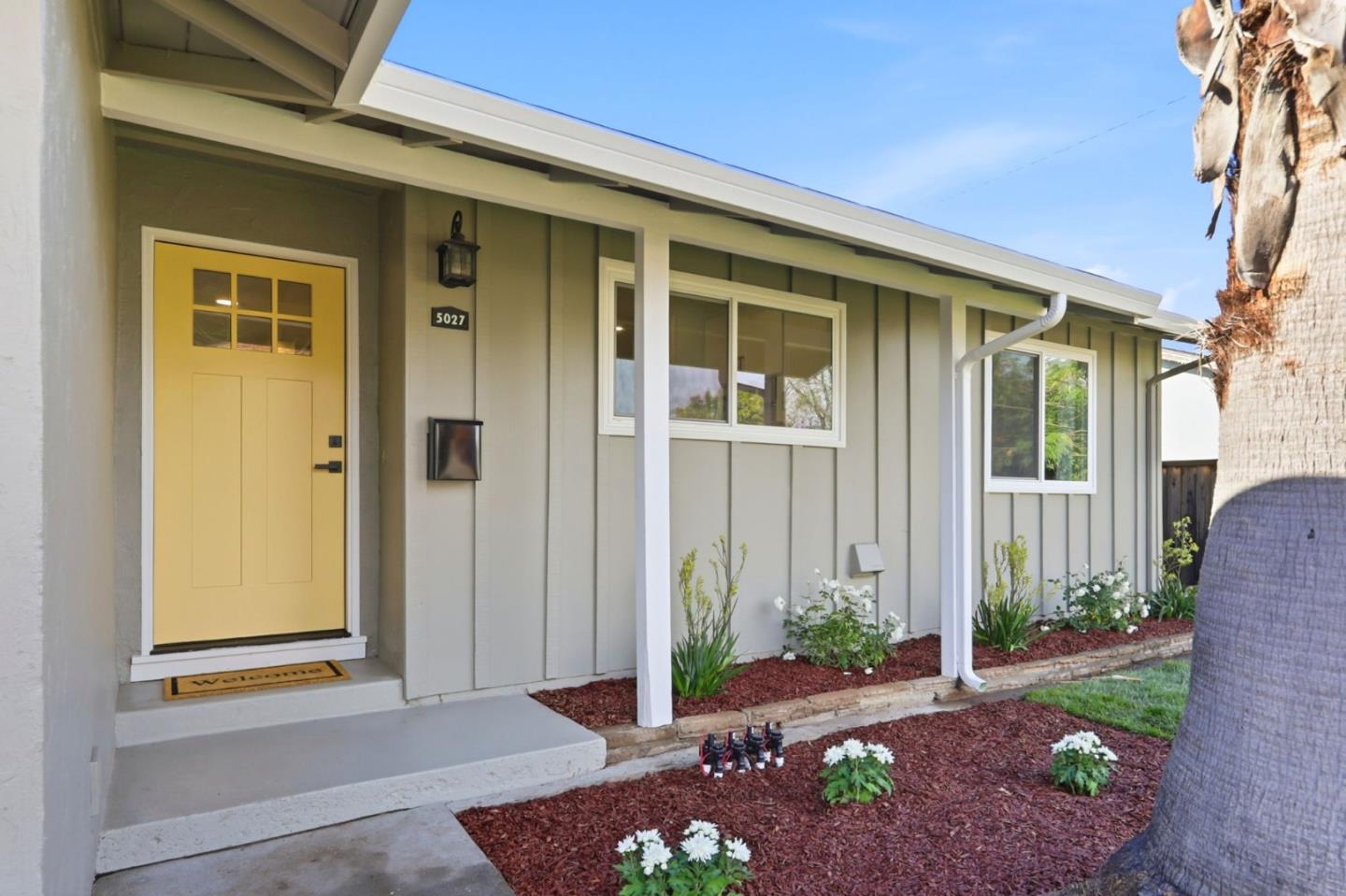 Detail Gallery Image 3 of 43 For 5027 Corbin Ave, San Jose,  CA 95118 - 4 Beds | 2 Baths