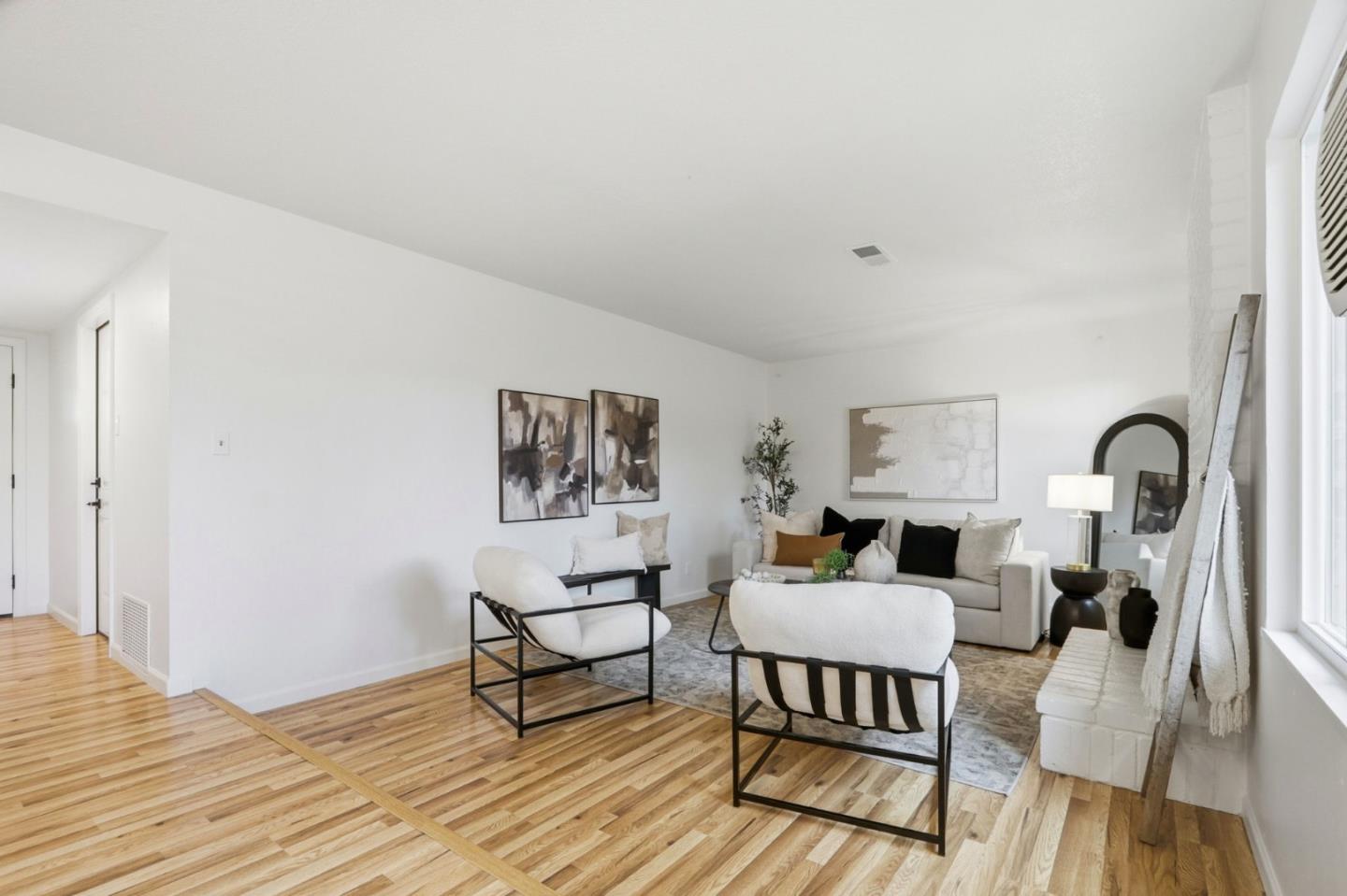 Detail Gallery Image 6 of 43 For 5027 Corbin Ave, San Jose,  CA 95118 - 4 Beds | 2 Baths