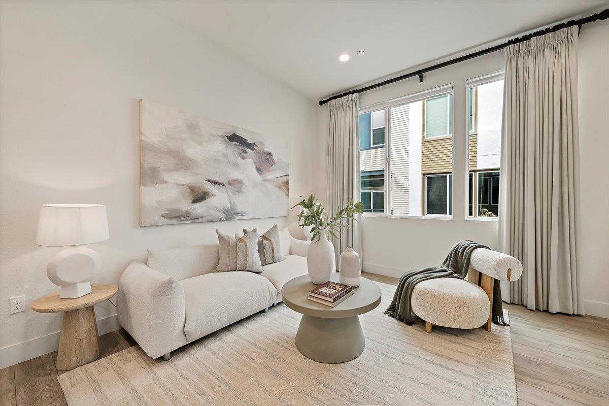 Detail Gallery Image 6 of 29 For 166 Nexus Loop, San Jose,  CA 95110 - 2 Beds | 2/1 Baths