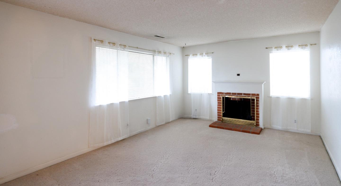 Detail Gallery Image 6 of 17 For 140 Marian Ln, San Jose,  CA 95127 - 3 Beds | 2 Baths