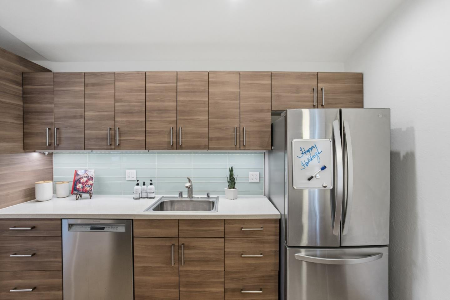 Detail Gallery Image 13 of 49 For 4117 George Ave #4,  San Mateo,  CA 94403 - 1 Beds | 1 Baths