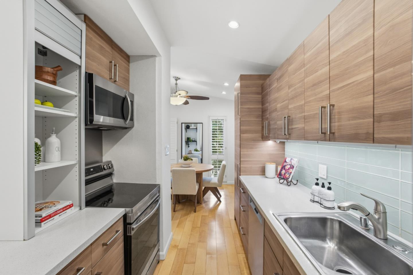 Detail Gallery Image 17 of 49 For 4117 George Ave #4,  San Mateo,  CA 94403 - 1 Beds | 1 Baths