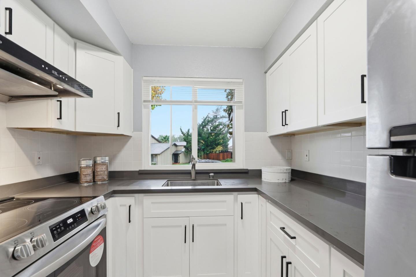 Detail Gallery Image 10 of 32 For 2507 Bankhead Way, San Jose,  CA 95121 - 2 Beds | 1/1 Baths